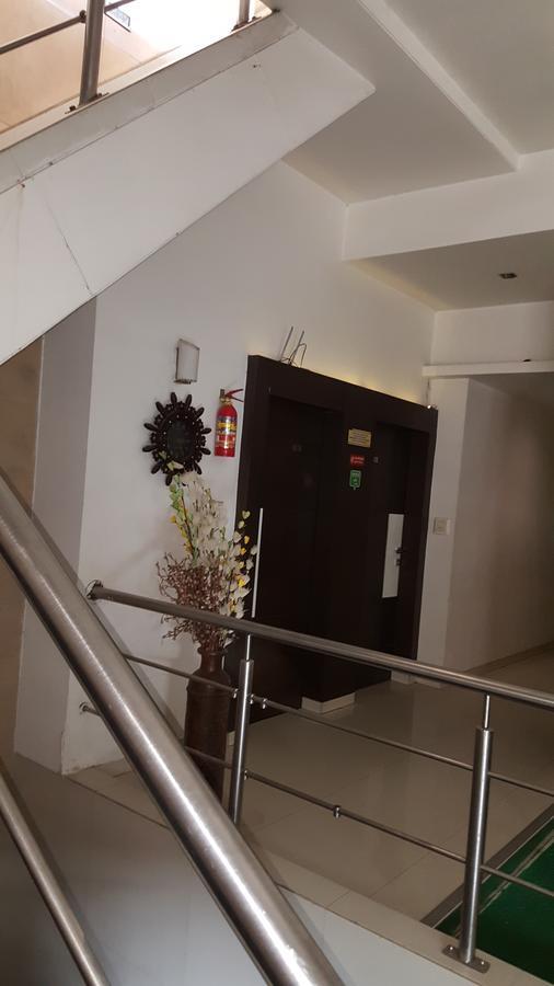 Hotel Khandesh Residency Panvel Esterno foto