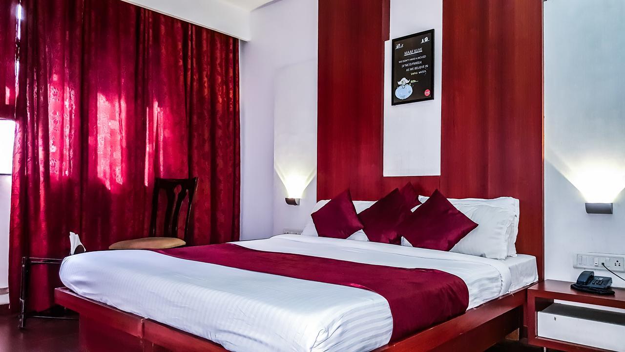 Hotel Khandesh Residency Panvel Esterno foto